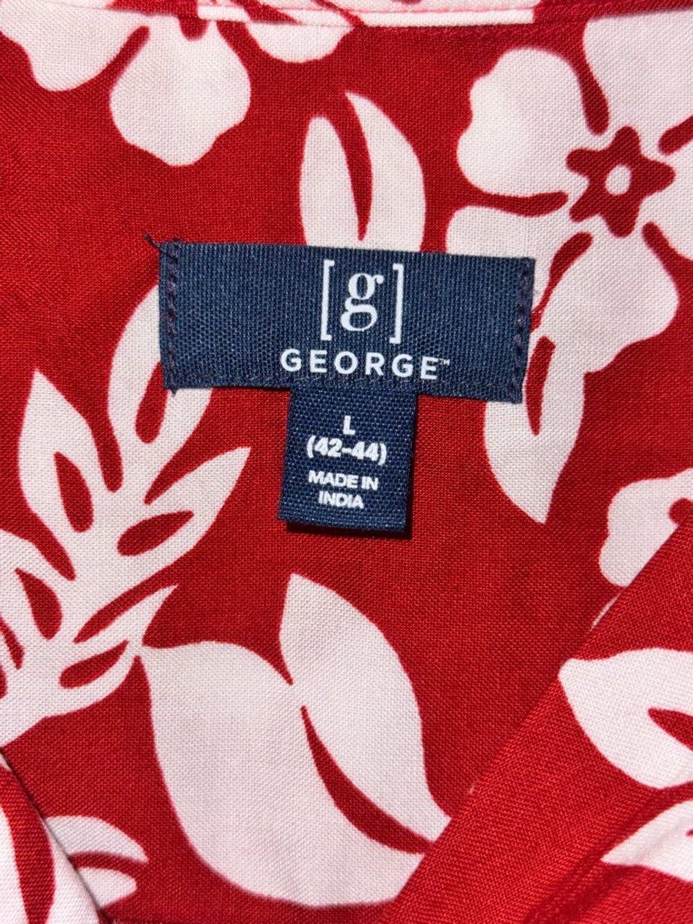 George Men’s Hawaiian Shirt L NWT Red White Hibiscus Floral Rayon Aloha Camp Top - Picture 2 of 11